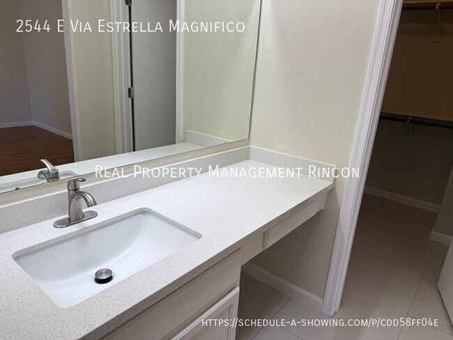 Building Photo - 2544 E Via Estrella Magnifico