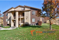 Building Photo - 9255 Jefferson Cove