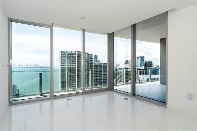 Building Photo - 300 Biscayne Blvd Way