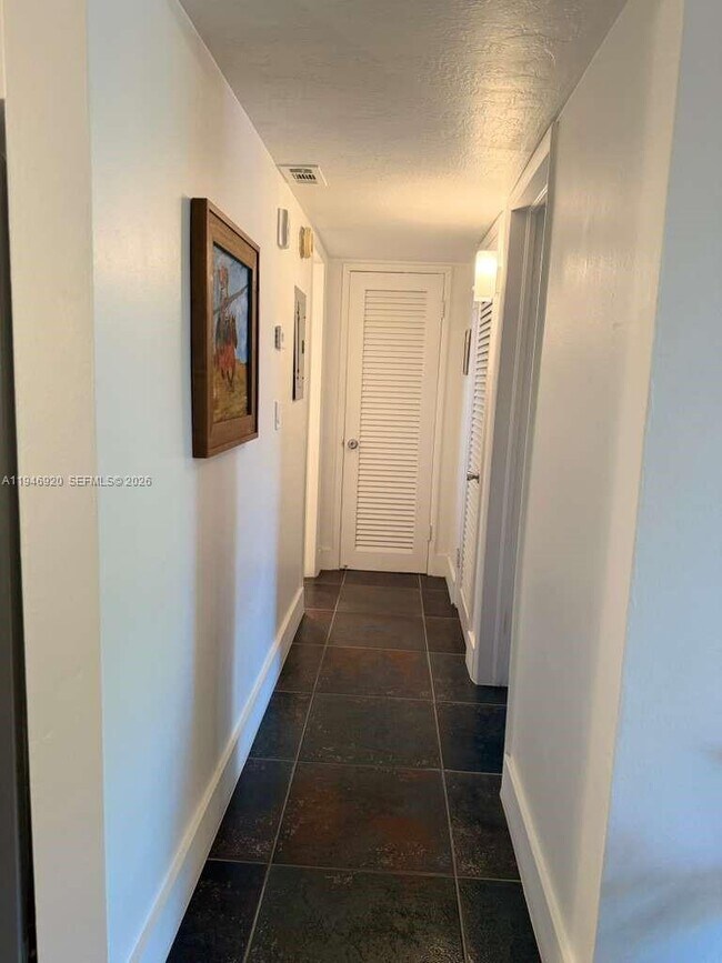 Building Photo - 1631 NE 114th St