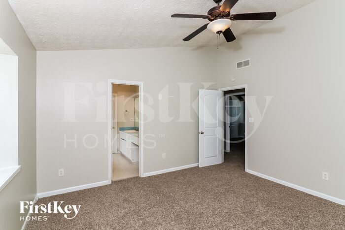Building Photo - 7185 E Village Ct