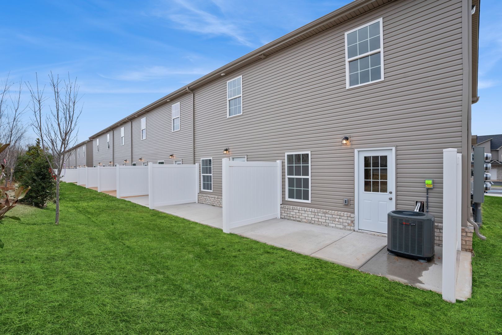 Building Photo - 541 New S Dr