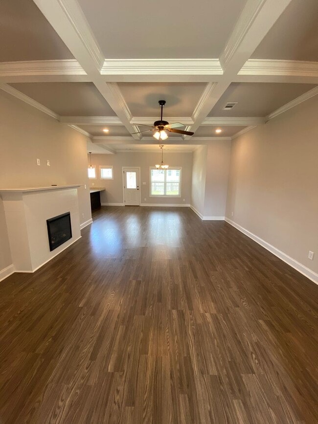 Building Photo - 109 Cascades Ct