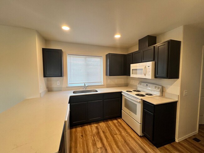 Building Photo - Fresh Paint and Flooring! Great Value and ...