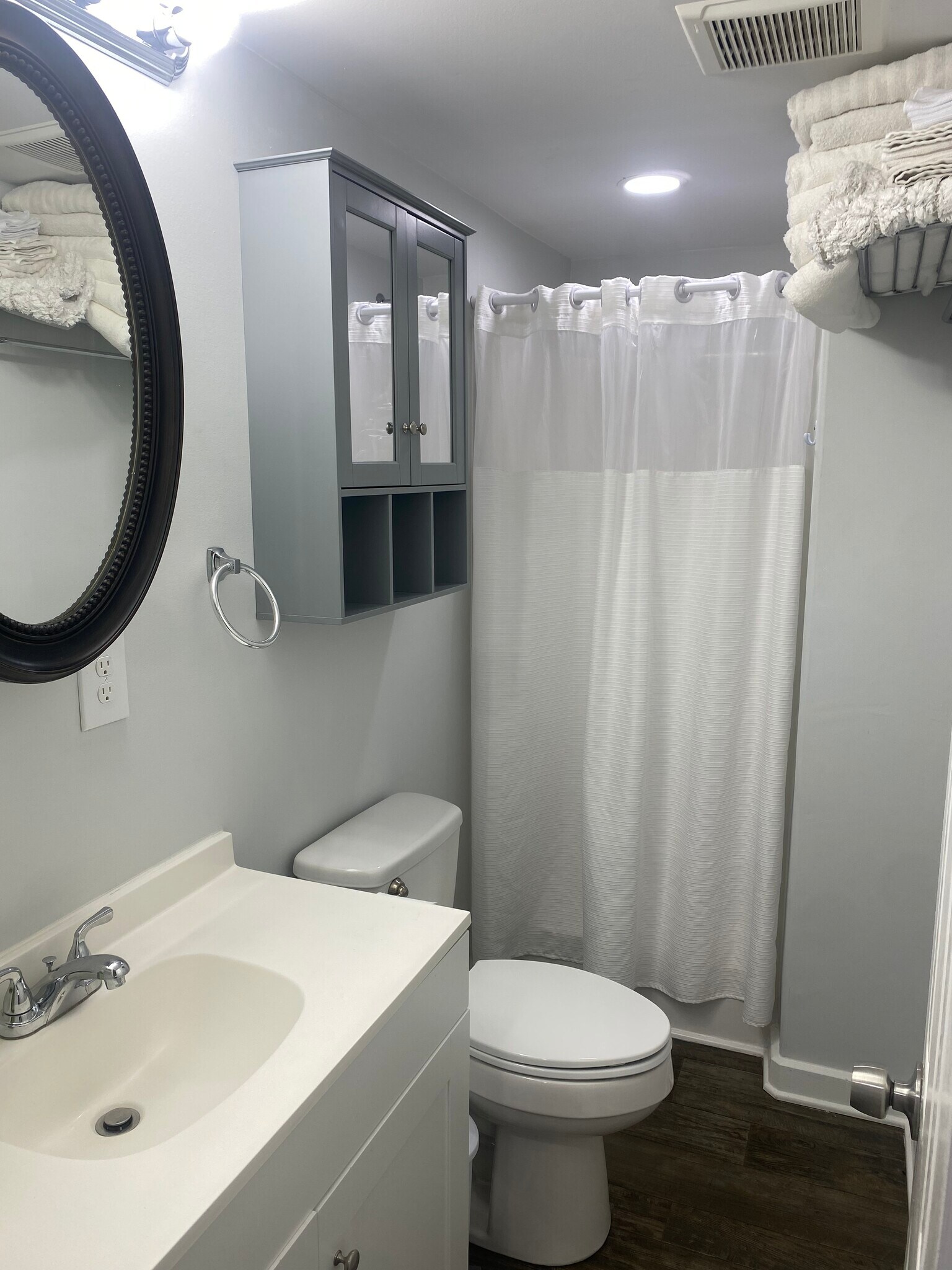 Building Photo - 516 36th Ave N