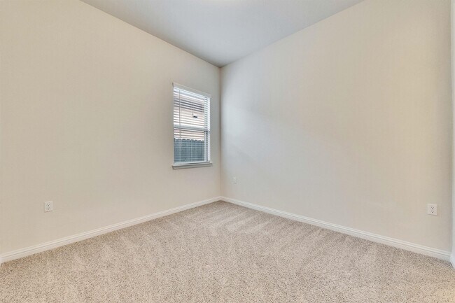 Building Photo - 9937 Comely Bnd