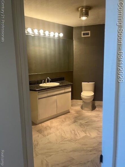 Building Photo - 5000 Town Center Dr