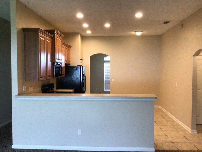 Building Photo - 9213 Prosperity Lake Dr