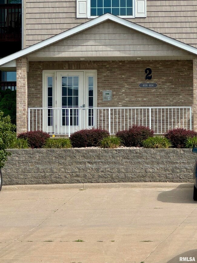 Building Photo - 4102 Creek Hill Dr