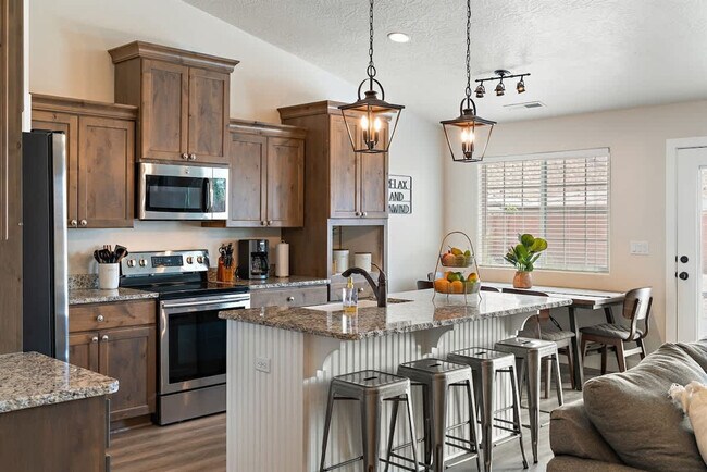 Building Photo - 3273 2530 S