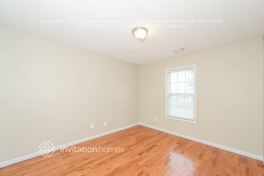 Building Photo - 2905 Meadow Gate Way