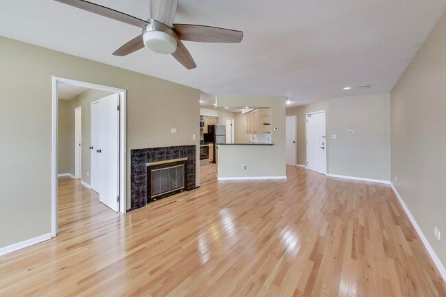 Building Photo - 1345 E Wyndham Cir