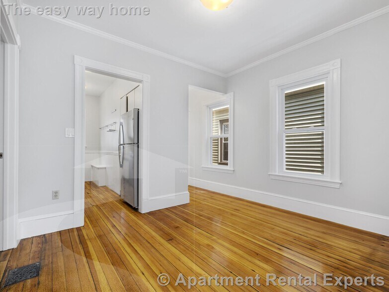 Building Photo - 59 Hawthorne St