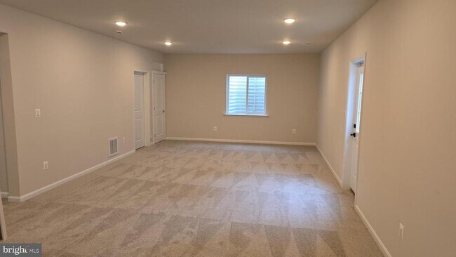 Building Photo - 11 BROOKS NOLEN Way