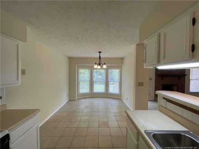 Building Photo - 6124 Garden Ct