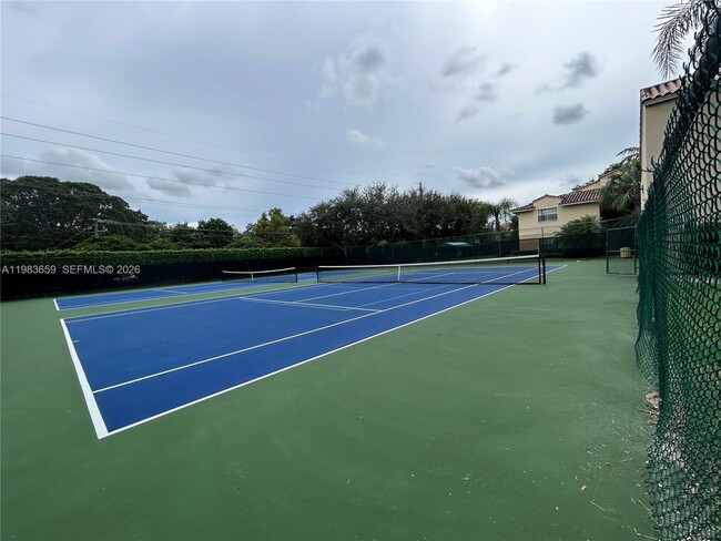 Building Photo - 1263 SW 46th Ave