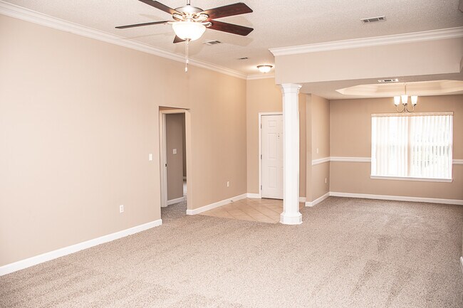Building Photo - 522 Risen Star Dr