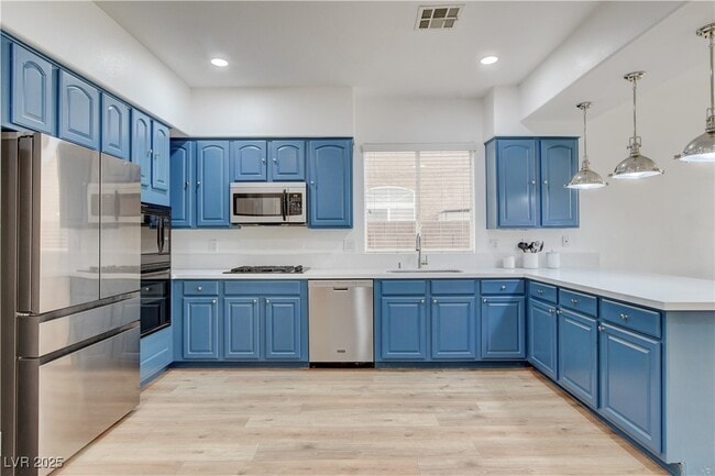 Building Photo - 871 Rainbolt Ln