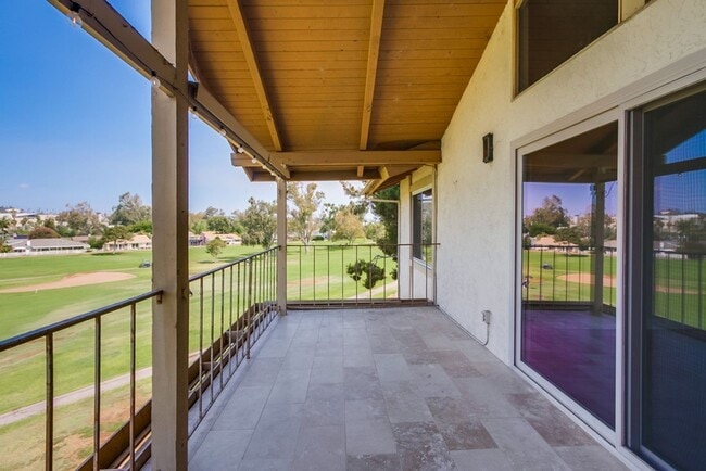 Building Photo - Gorgeous Upper Unit Condo in Fairway Knoll...