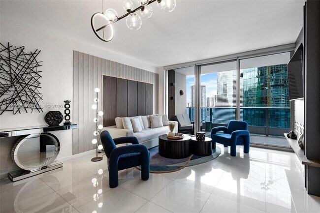 Building Photo - 200 Biscayne Blvd Way