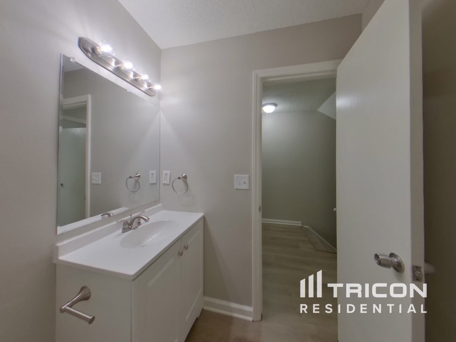 Building Photo - 7418 Palmetto Ct