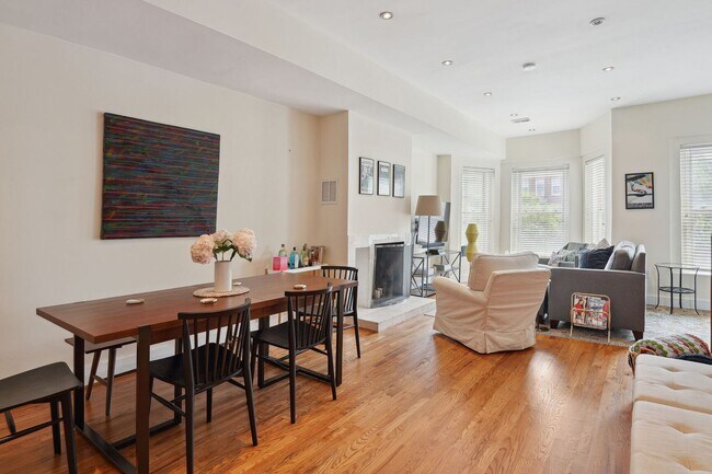 Building Photo - Beautiful 3br/4ba Columbia Heights Home wi...