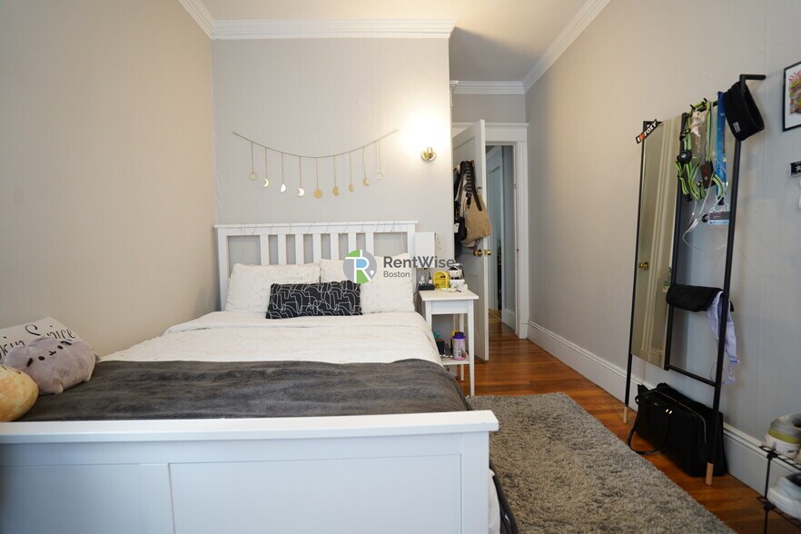 Building Photo - 15 Quint Ave