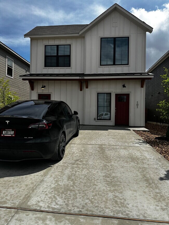 Building Photo - 7146 Magnolia Pass