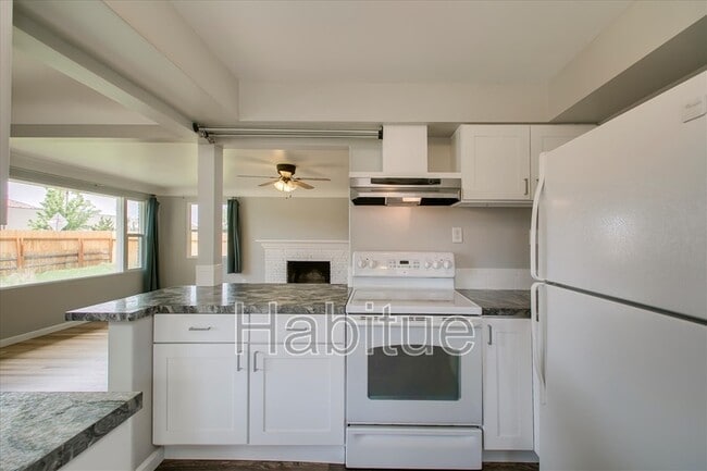 Primary Photo - 1118 S Robert St