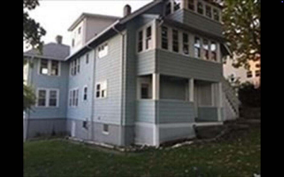 Building Photo - 101 Hillside Rd