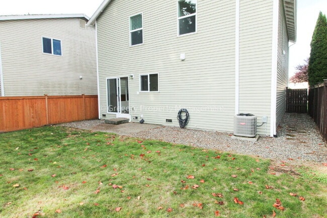 Building Photo - 15431 40th Dr SE