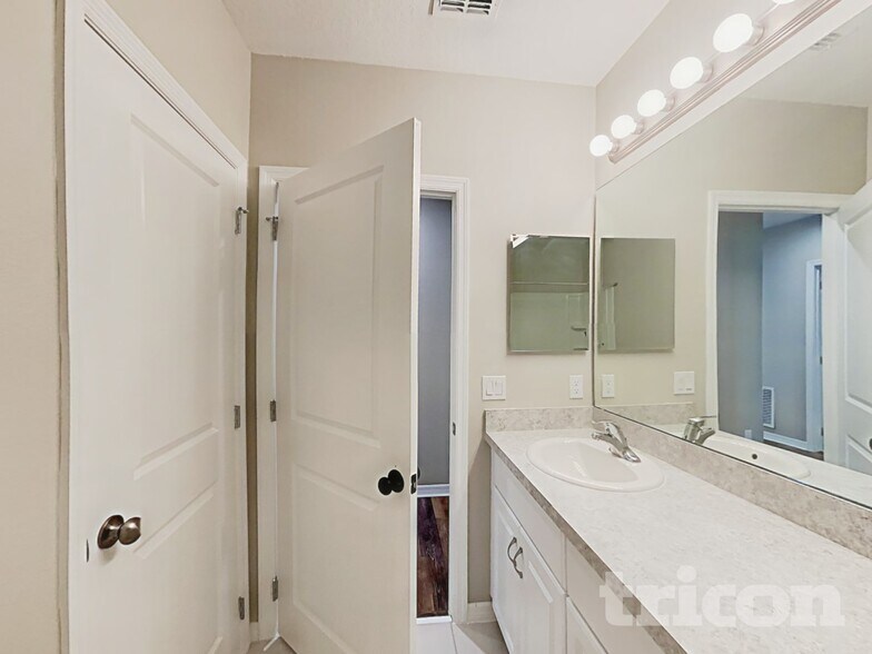 Building Photo - 95 Prairie Falcon Dr