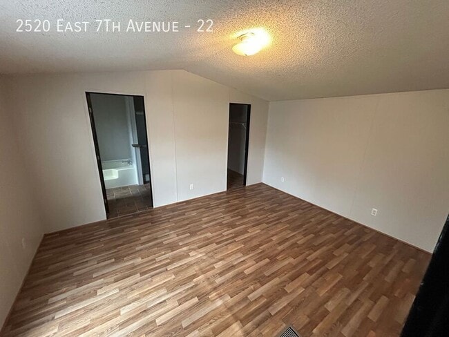 Building Photo - 2520 E 7th Ave