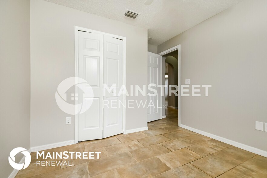 Building Photo - 11818 Lynmoor Dr