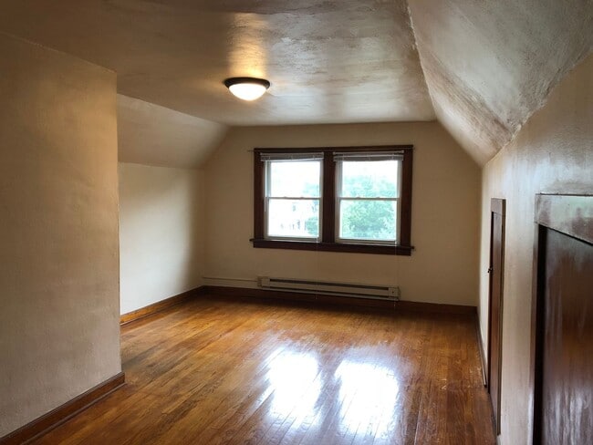 Building Photo - 1259 Spaight St