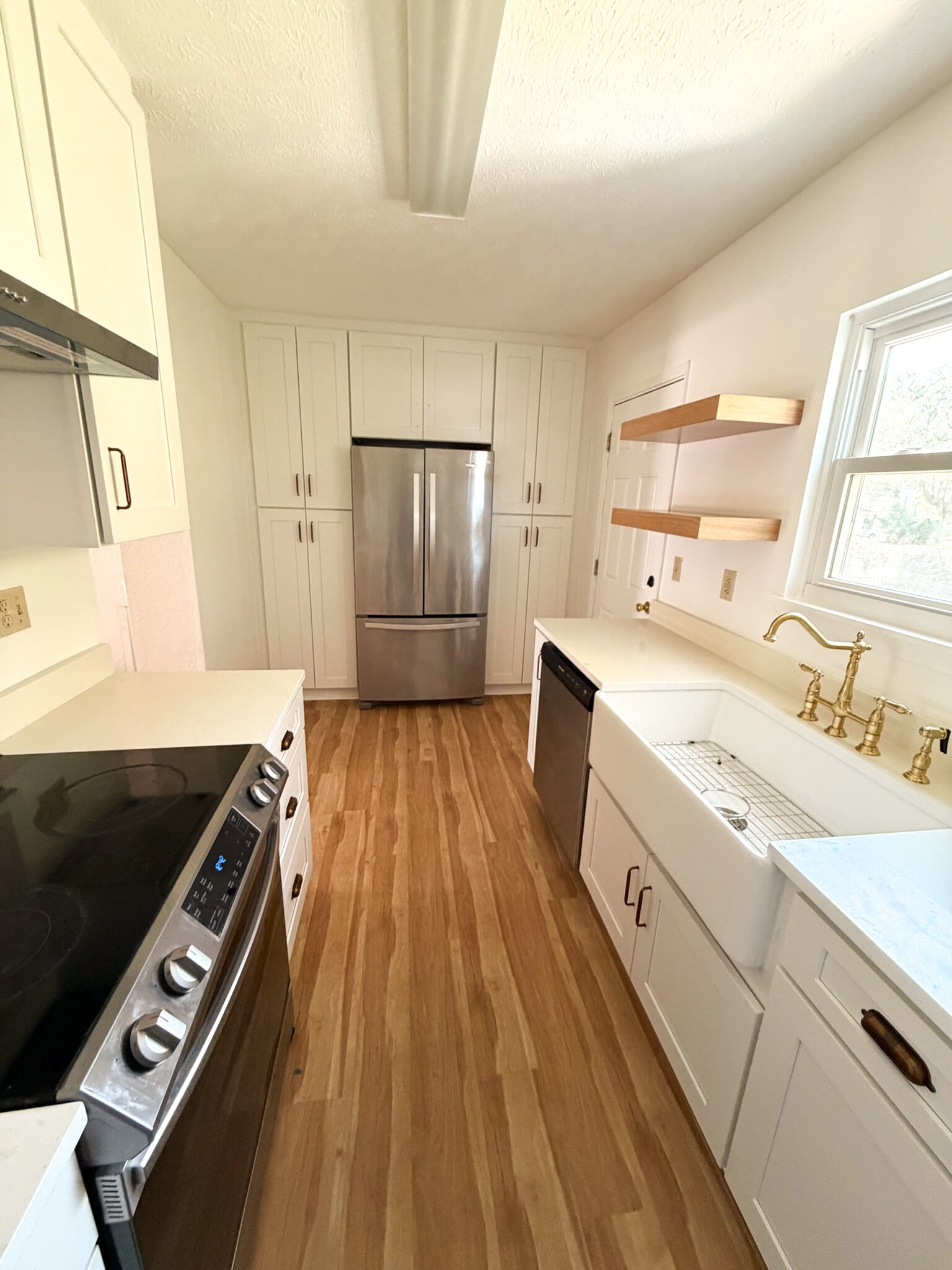 Kitchen - 1202 Hibiscus St