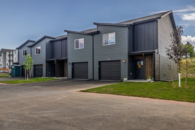 Building Photo - 3383 Crosswind Ct