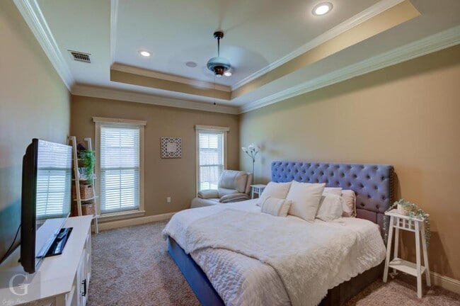 Building Photo - 609 Toulouse Ct