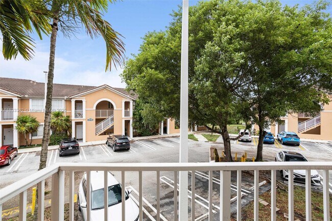 Building Photo - 17640 NW 73rd Ave