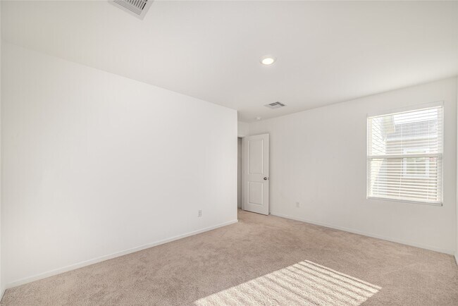 Building Photo - 21458 Carosella Dr