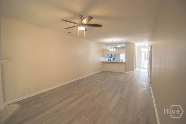 Building Photo - 44 Putters Pl