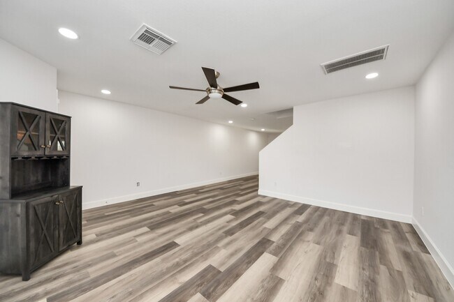 Building Photo - 7826 Maverick Trace Ln