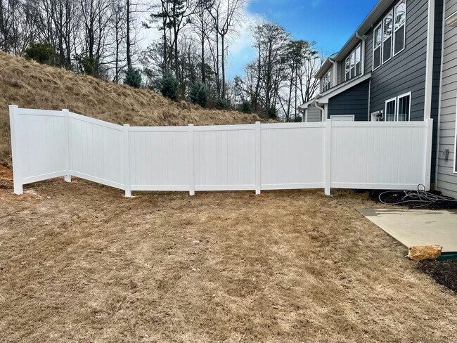 Building Photo - Brand New END UNIT North of Main St  3 miles from Downtown Greenville and I-385.