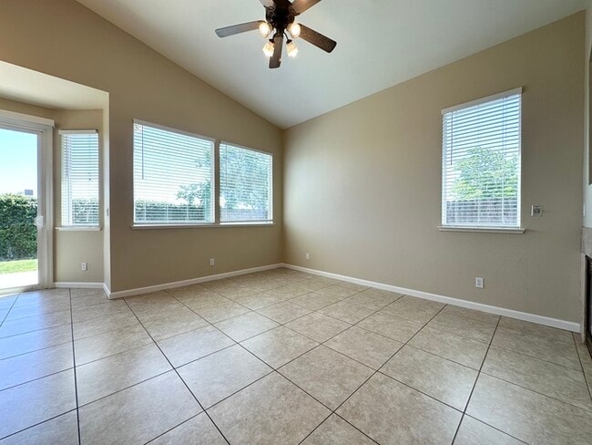Building Photo - Beautifully Updated 3-Bedroom, 2-Bath Home...