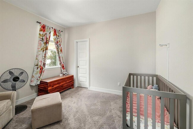 Building Photo - 805 Karst Cv