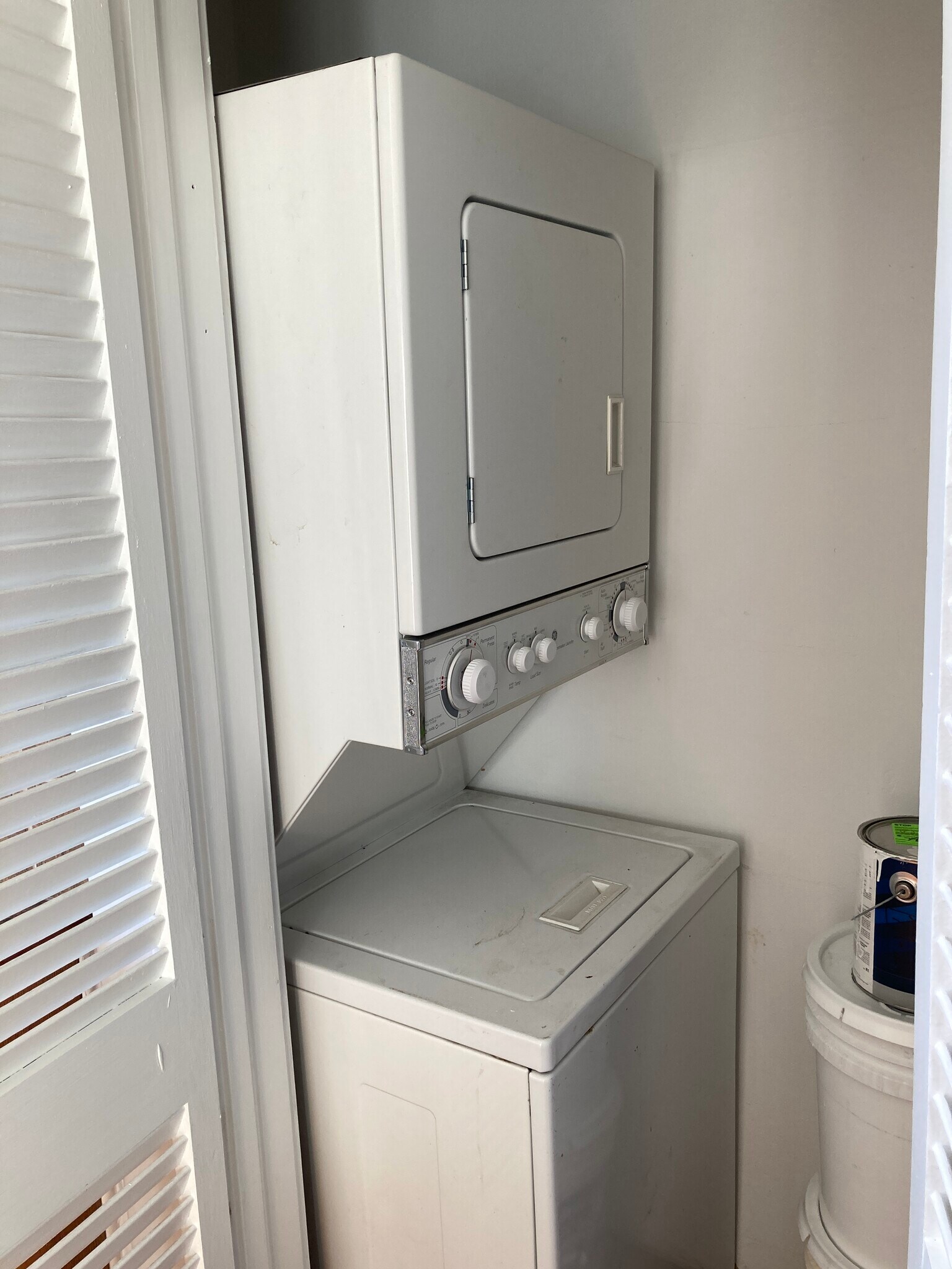 washer/dryer - 4320 Jena St