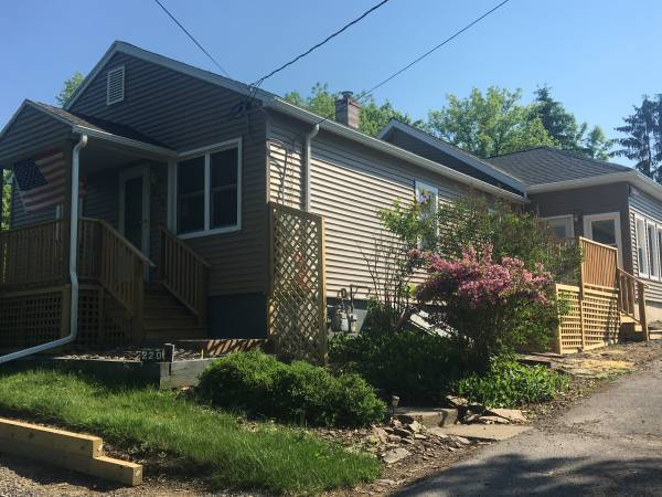 Building Photo - 220 Coddington Rd