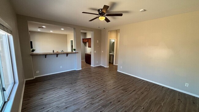 Building Photo - 44424 W Knauss Dr