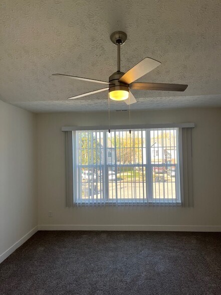Building Photo - 3135 Brunswick Ct S