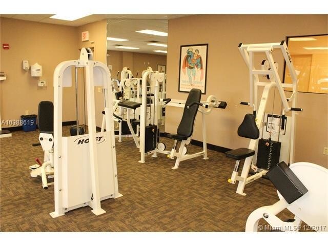 Building Photo - 361 S Hollybrook Dr